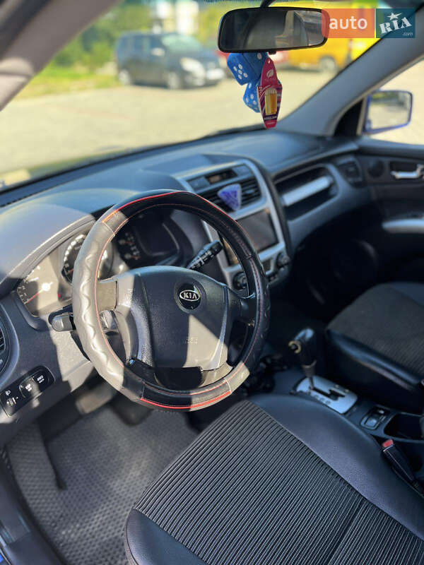 Позашляховик / Кросовер Kia Sportage 2005 в Городенці