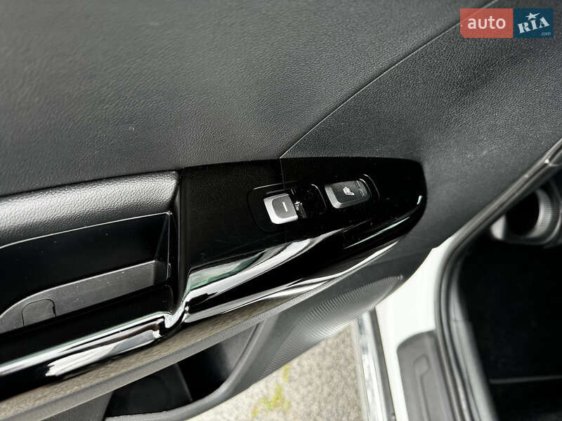 Позашляховик / Кросовер Kia Sportage 2019 в Києві