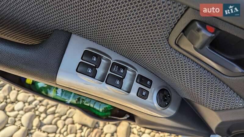 Внедорожник / Кроссовер Kia Sportage 2007 в Калуше