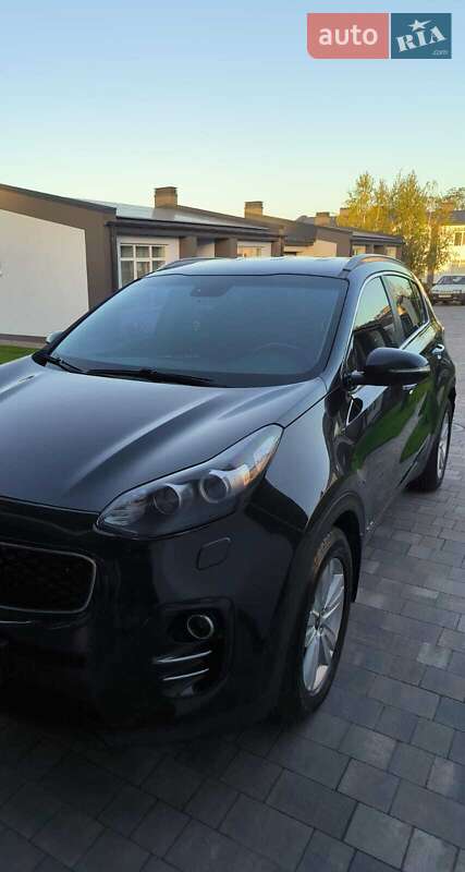 Позашляховик / Кросовер Kia Sportage 2016 в Тарасівці