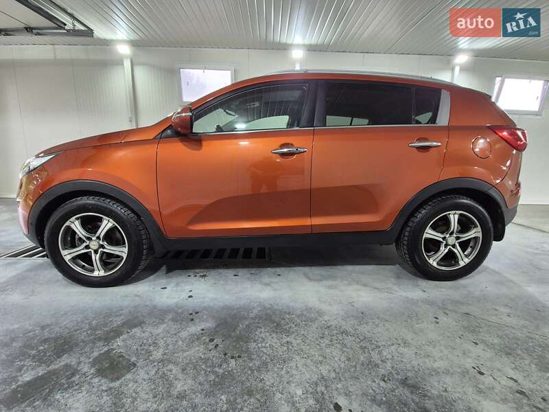 Позашляховик / Кросовер Kia Sportage 2012 в Золочеві