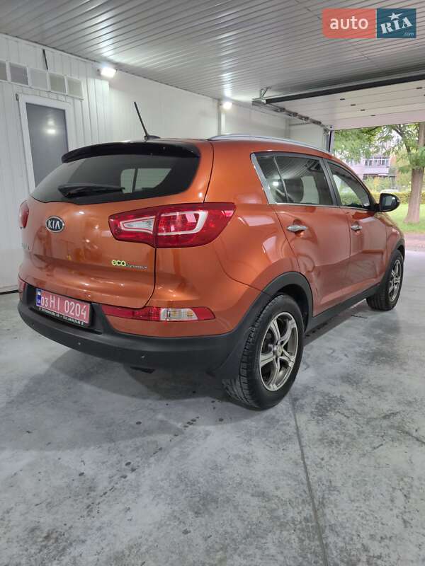 Позашляховик / Кросовер Kia Sportage 2012 в Золочеві