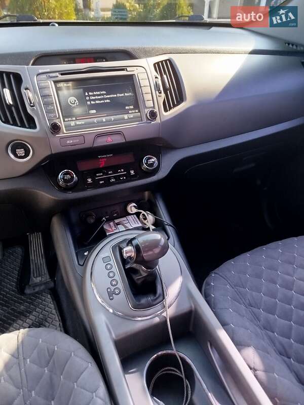 Внедорожник / Кроссовер Kia Sportage 2013 в Одессе