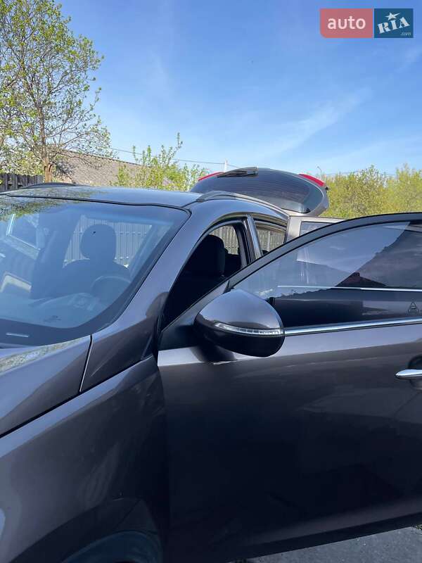 Внедорожник / Кроссовер Kia Sportage 2011 в Дрогобыче