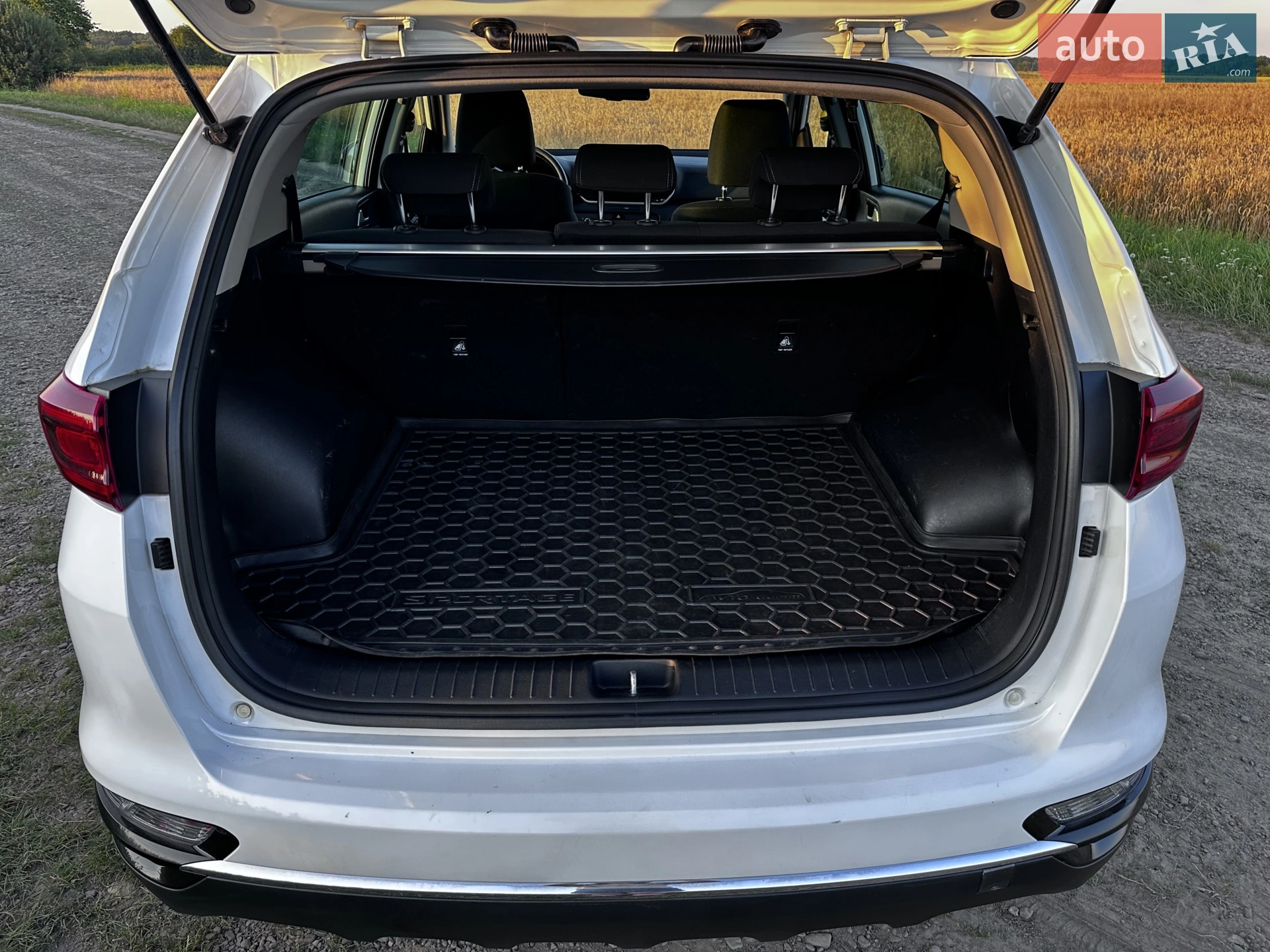 Kia Sportage 2018 VIN U5YPG812GKL635088 фото оголошення 8 з 22