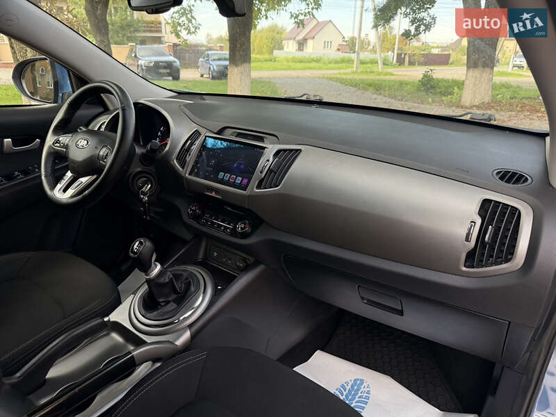 Внедорожник / Кроссовер Kia Sportage 2014 в Тячеве