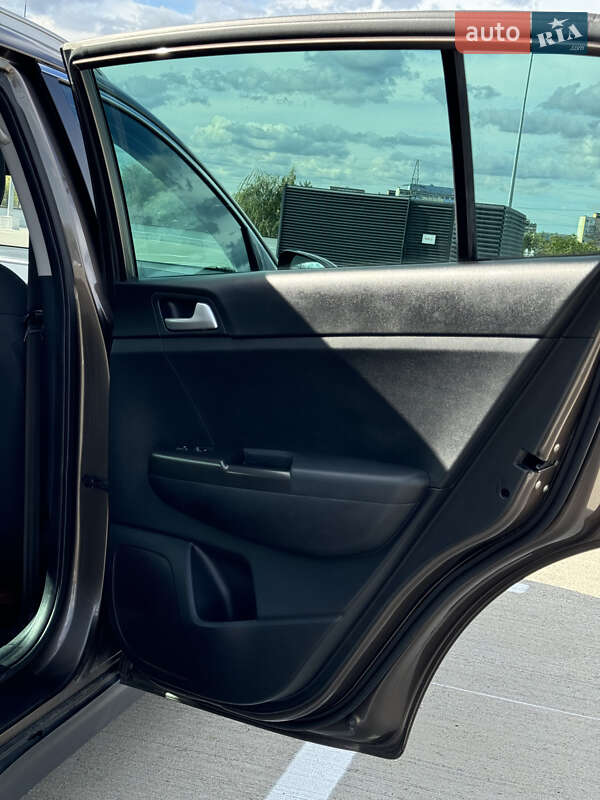 Внедорожник / Кроссовер Kia Sportage 2017 в Львове