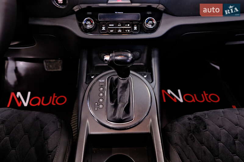 Позашляховик / Кросовер Kia Sportage 2012 в Одесі