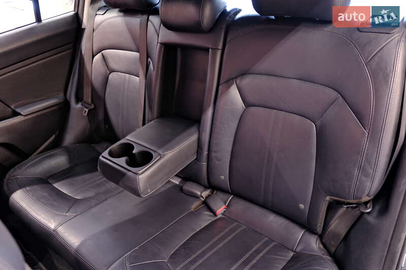 Позашляховик / Кросовер Kia Sportage 2012 в Одесі