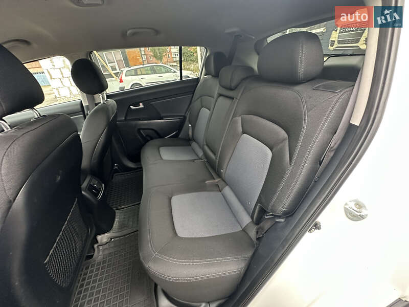 Внедорожник / Кроссовер Kia Sportage 2015 в Нежине