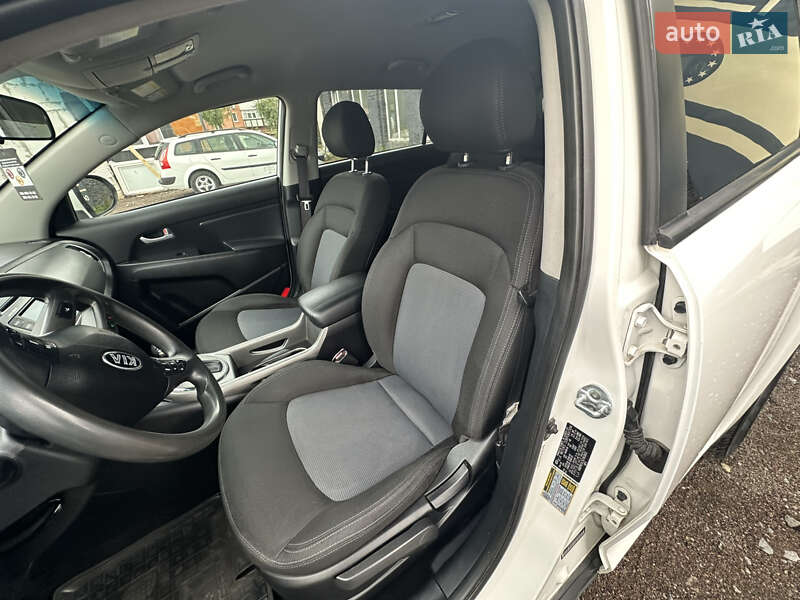 Внедорожник / Кроссовер Kia Sportage 2015 в Нежине