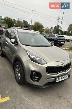 Позашляховик / Кросовер Kia Sportage 2016 в Києві