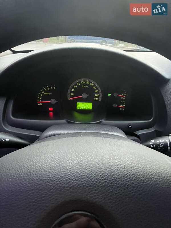 Позашляховик / Кросовер Kia Sportage 2007 в Дніпрі фото 14 Позашляховик / Кросовер Kia Sportage 2007 в Дніпрі