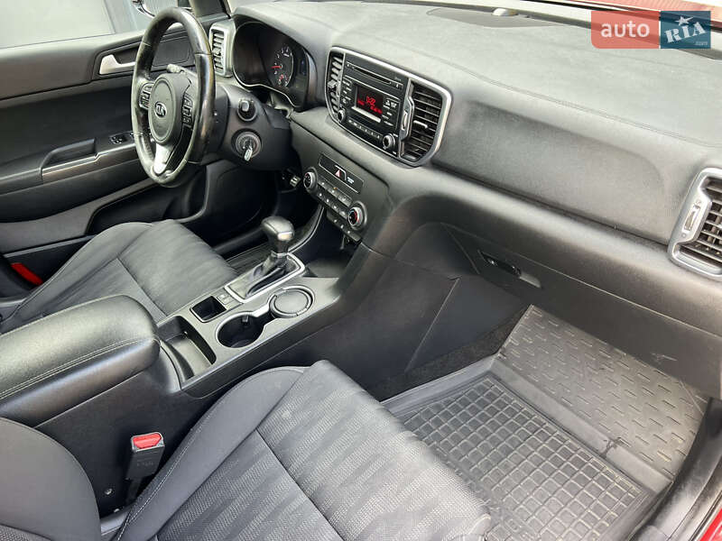 Позашляховик / Кросовер Kia Sportage 2016 в Миколаєві