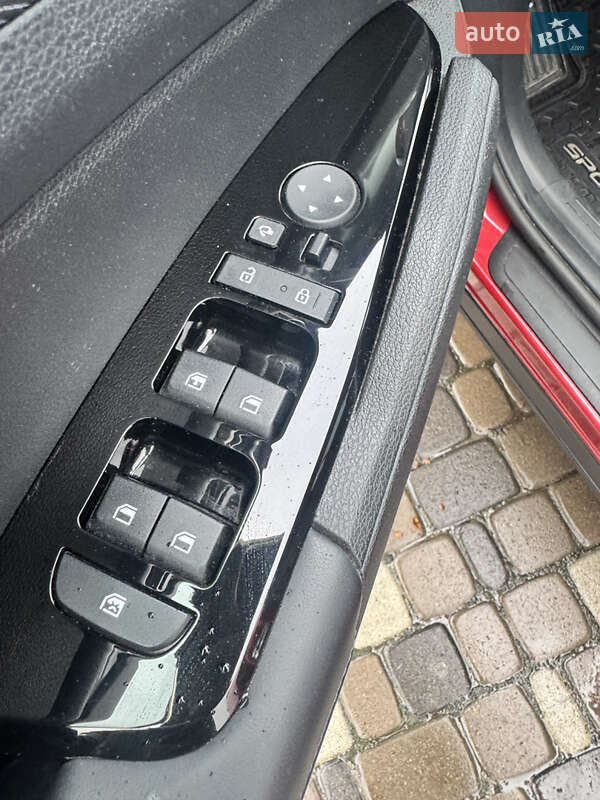 Позашляховик / Кросовер Kia Sportage 2022 в Києві