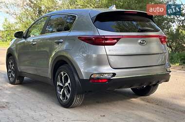 Позашляховик / Кросовер Kia Sportage 2021 в 