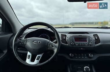 Позашляховик / Кросовер Kia Sportage 2012 в 
