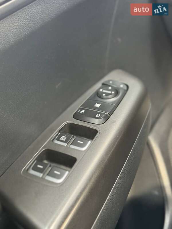 Внедорожник / Кроссовер Kia Sportage 2018 в Киеве