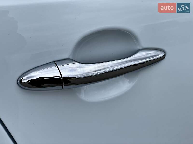 Позашляховик / Кросовер Kia Sportage 2012 в Ковелі