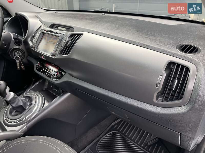 Позашляховик / Кросовер Kia Sportage 2012 в Ковелі