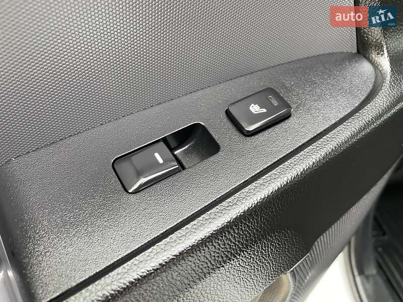 Позашляховик / Кросовер Kia Sportage 2012 в Ковелі