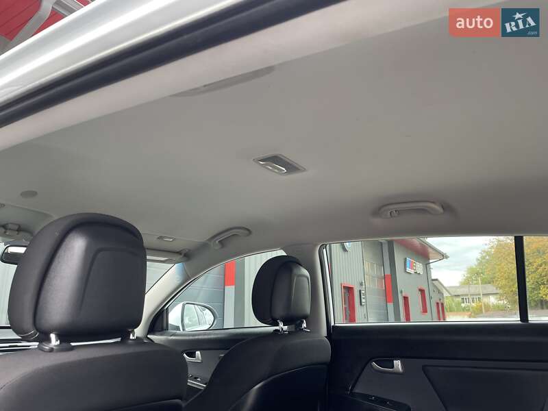 Позашляховик / Кросовер Kia Sportage 2012 в Ковелі