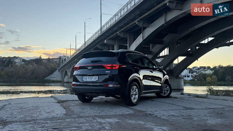 Внедорожник / Кроссовер Kia Sportage 2017 в Виннице фото 2 Внедорожник / Кроссовер Kia Sportage 2017 в Виннице
