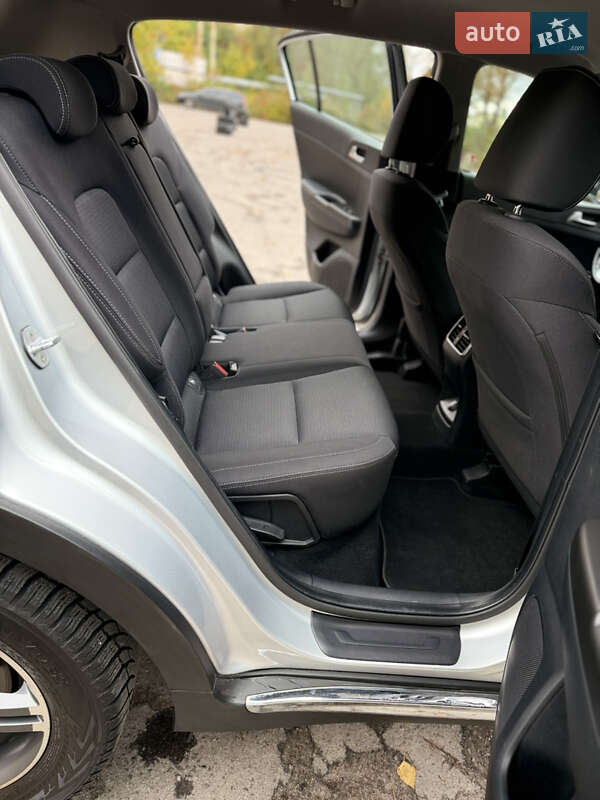 Внедорожник / Кроссовер Kia Sportage 2019 в Луцке фото 29 Внедорожник / Кроссовер Kia Sportage 2019 в Луцке