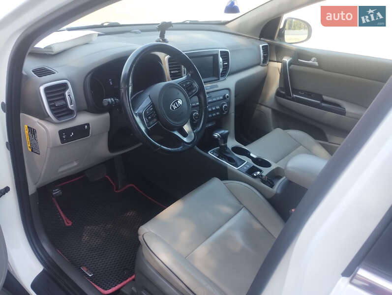 Позашляховик / Кросовер Kia Sportage 2016 в Києві фото 5 Позашляховик / Кросовер Kia Sportage 2016 в Києві