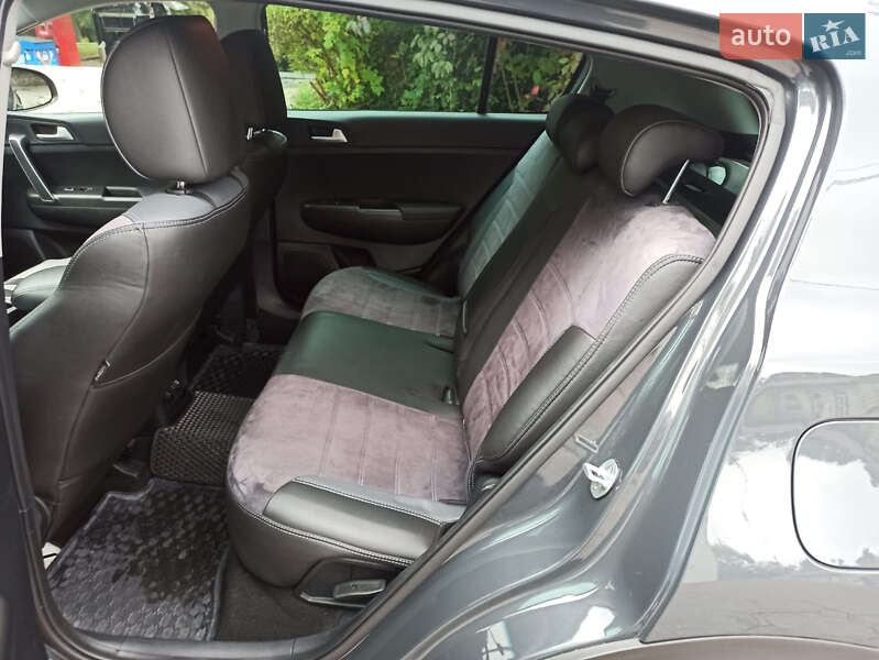 Внедорожник / Кроссовер Kia Sportage 2021 в Киеве