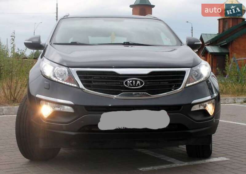 Внедорожник / Кроссовер Kia Sportage 2010 в Харькове