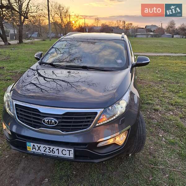 Внедорожник / Кроссовер Kia Sportage 2010 в Харькове