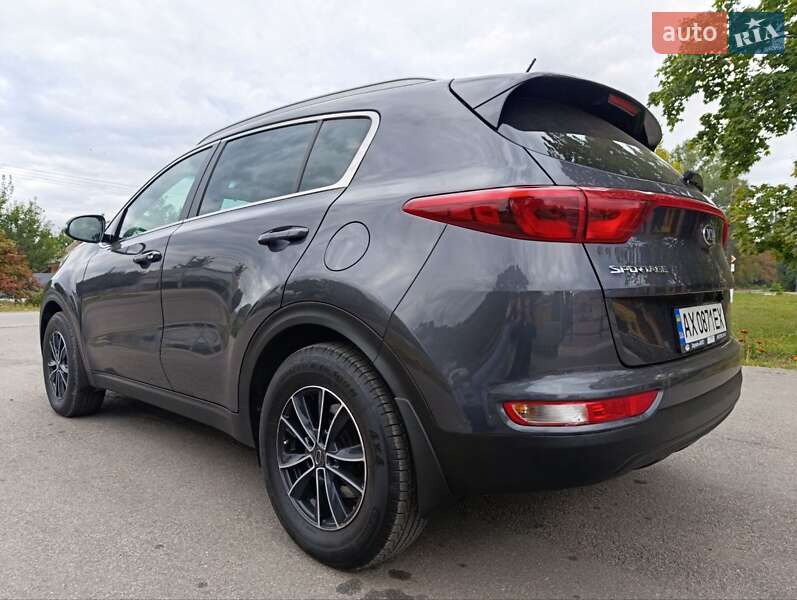 Внедорожник / Кроссовер Kia Sportage 2017 в Краснограде фото 8 Внедорожник / Кроссовер Kia Sportage 2017 в Краснограде
