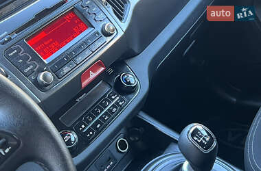 Позашляховик / Кросовер Kia Sportage 2010 в 