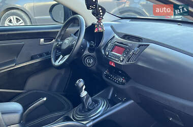 Позашляховик / Кросовер Kia Sportage 2010 в 