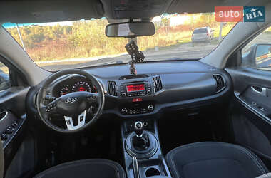 Позашляховик / Кросовер Kia Sportage 2010 в 