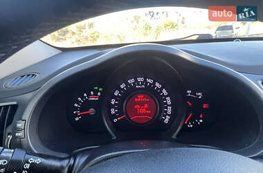 Позашляховик / Кросовер Kia Sportage 2010 в 