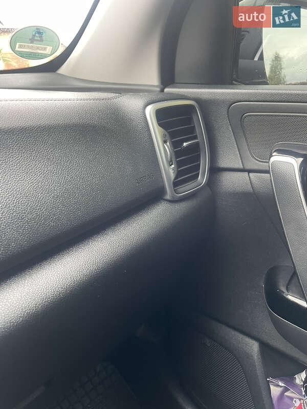 Внедорожник / Кроссовер Kia Sportage 2015 в Дрогобыче фото 4 Внедорожник / Кроссовер Kia Sportage 2015 в Дрогобыче