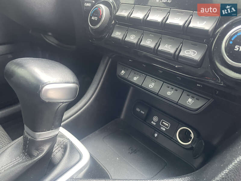 Внедорожник / Кроссовер Kia Sportage 2015 в Дрогобыче фото 38 Внедорожник / Кроссовер Kia Sportage 2015 в Дрогобыче