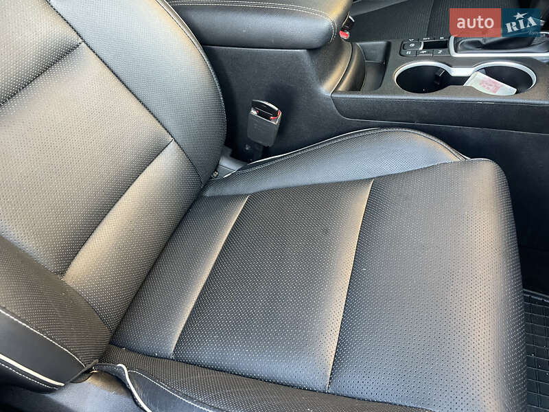 Внедорожник / Кроссовер Kia Sportage 2015 в Дрогобыче фото 78 Внедорожник / Кроссовер Kia Sportage 2015 в Дрогобыче