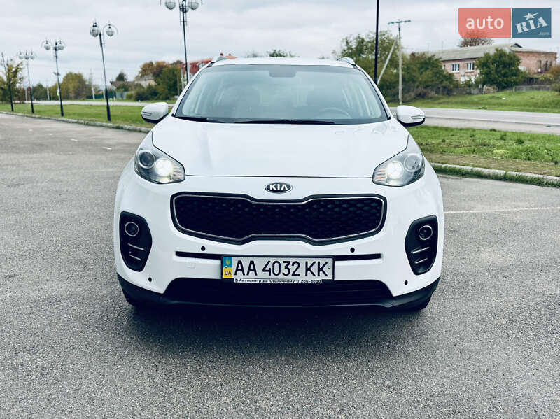 Внедорожник / Кроссовер Kia Sportage 2016 в Киеве