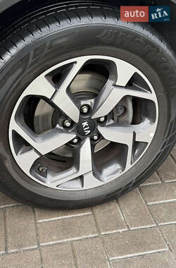 Позашляховик / Кросовер Kia Sportage 2020 в 