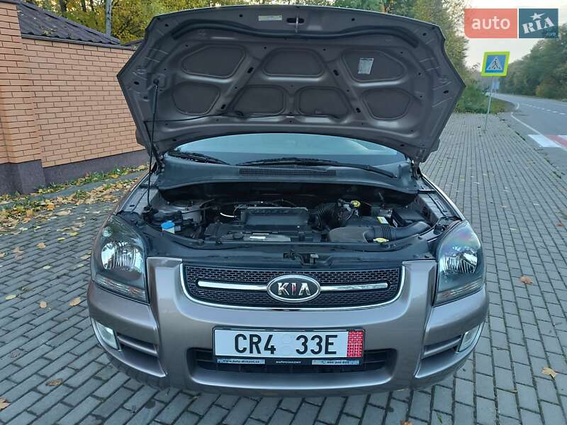 Внедорожник / Кроссовер Kia Sportage 2008 в Красилове
