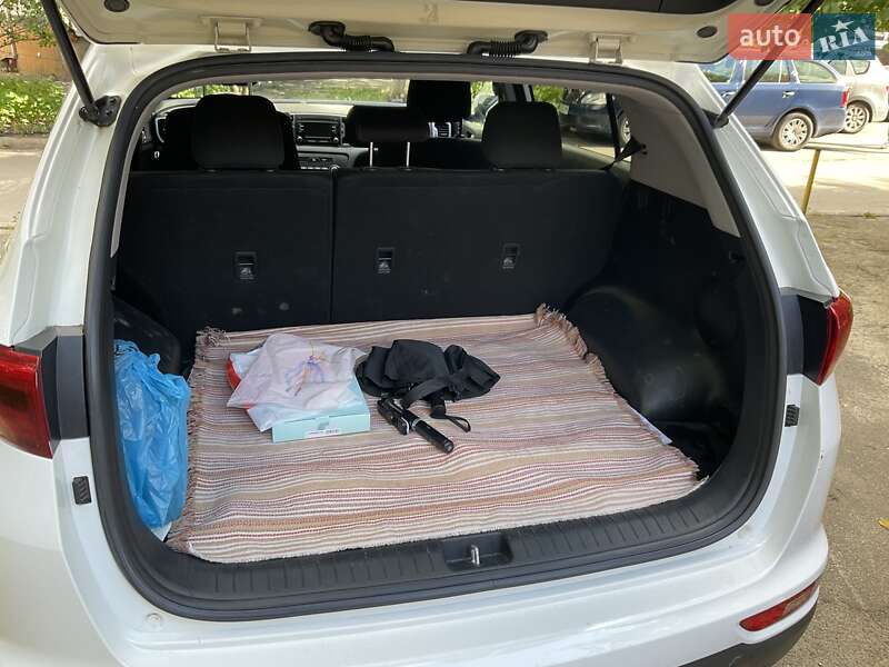 Внедорожник / Кроссовер Kia Sportage 2016 в Киеве фото 27 Внедорожник / Кроссовер Kia Sportage 2016 в Киеве