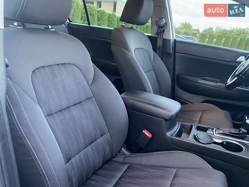 Позашляховик / Кросовер Kia Sportage 2016 в Львові фото 76 Позашляховик / Кросовер Kia Sportage 2016 в Львові