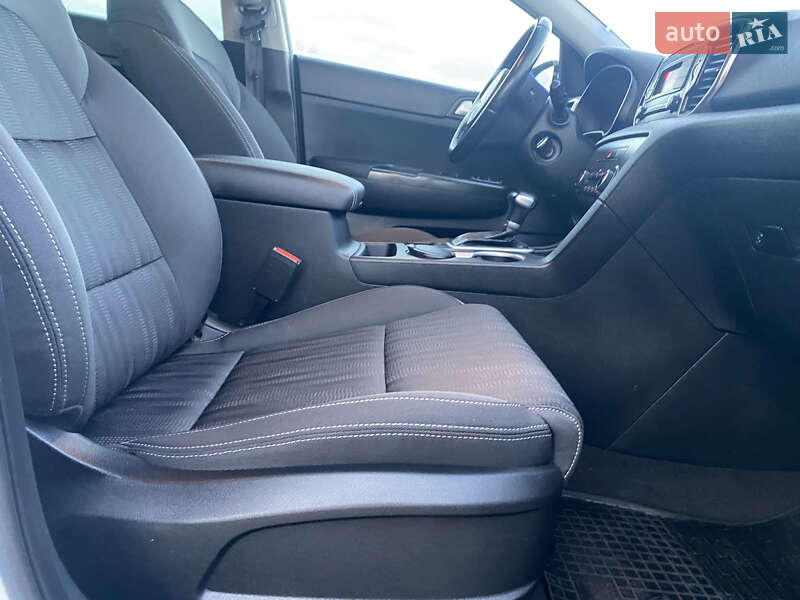 Позашляховик / Кросовер Kia Sportage 2016 в Львові фото 83 Позашляховик / Кросовер Kia Sportage 2016 в Львові