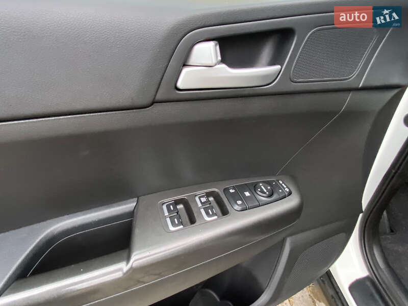 Внедорожник / Кроссовер Kia Sportage 2019 в Ровно фото 20 Внедорожник / Кроссовер Kia Sportage 2019 в Ровно