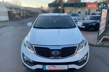 Внедорожник / Кроссовер Kia Sportage 2012 в 