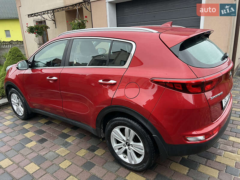Внедорожник / Кроссовер Kia Sportage 2016 в Львове