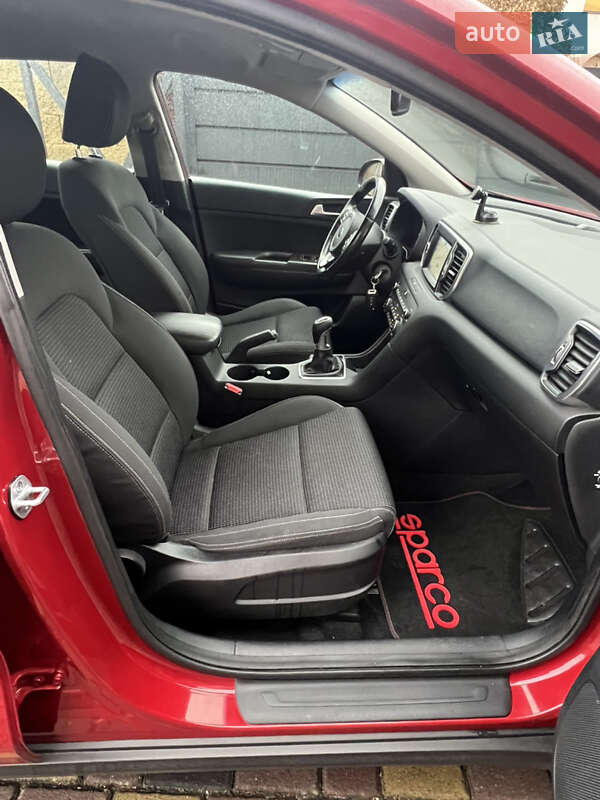 Внедорожник / Кроссовер Kia Sportage 2016 в Львове